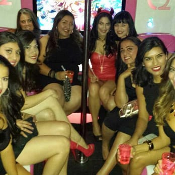 702Connections - Little pink bus. Heading to kings of hustler - Party & Event Planning Near Me - Las Vegas, Nevada 702Connections - Little pink bus. Heading to kings of hustler - Party & Event Planning Near Me - Las Vegas, Nevada