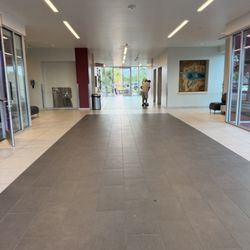 Sonora Quest Laboratories - Interior entrance