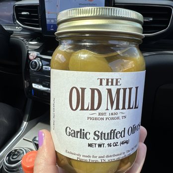 Old Mill Restaurant - Olives from the store next to the restaurant - American Near Me - Pigeon Forge, Tennessee