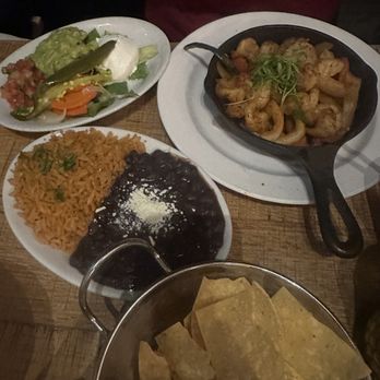 Cha Cha's Latin Kitchen - Shrimp fajitas - Mexican Near Me - Irvine, California Cha Cha's Latin Kitchen - Shrimp fajitas - Mexican Near Me - Irvine, California