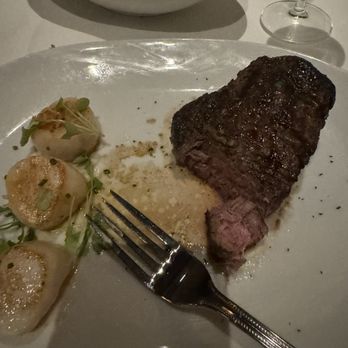 Eddie V's Prime Seafood - Filet mignon and scallops - Seafood Near Me - Plano, Texas Eddie V's Prime Seafood - Filet mignon and scallops - Seafood Near Me - Plano, Texas