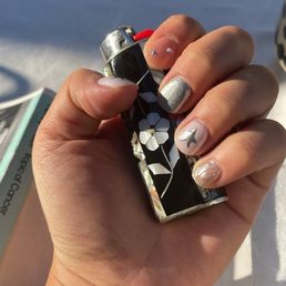 Gel manicure