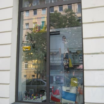 Meltingpoint - Books, Mags, Music & Video Near Me - Berlin, BE Meltingpoint - Books, Mags, Music & Video Near Me - Berlin, BE