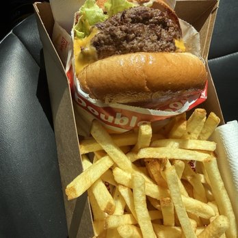 In-N-Out Burger - Burgers Near Me - Cabazon, California In-N-Out Burger - Burgers Near Me - Cabazon, California