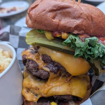 Digby's Pub and Patio - Big boy burger - New American Near Me - Lafayette, Indiana