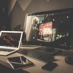 CloudCraft IT & Marketing Services - Helping small businesses with their business network and computing needs.
