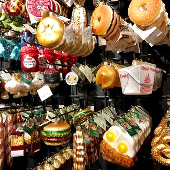 Kris Kringl - For the "foodies" - Holiday Decorations Near Me - Leavenworth, Washington Kris Kringl - For the "foodies" - Holiday Decorations Near Me - Leavenworth, Washington