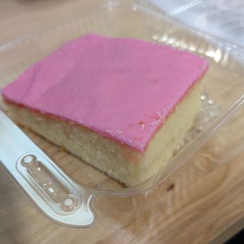 Sabor A Mí - Pink cake - Bakeries Near Me - Kyle, Texas