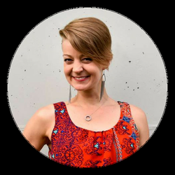 theNeatNiche - Erin, Founder of theNeatNiche