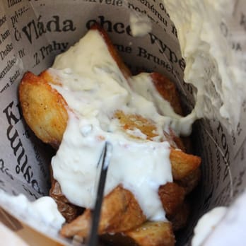 Bageterie Boulevard - Potatoes that come with the meal. The white sauce was delicious! - Sandwiches Near Me - Prague, Puerto Rico