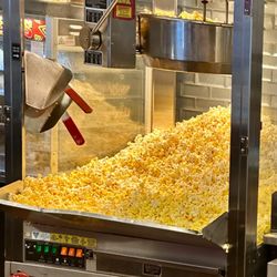 Reading Cinemas at Cal Oaks Plaza with TITAN LUXE - Lots of food options