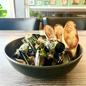 Wanderlust Creativefoods - Mussel Vin Blanc - Indian Near Me - Fayetteville, West Virginia Wanderlust Creativefoods - Mussel Vin Blanc - Indian Near Me - Fayetteville, West Virginia