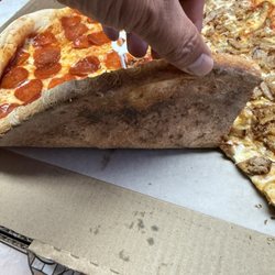 Di Mola's Pizza and Restaurant - Pizza crust