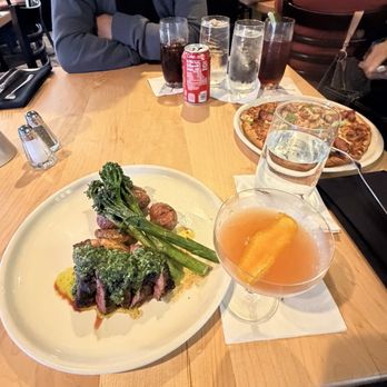 BB's - Great place!!  Food was amazing lunch steak and paper plane - New American Near Me - Jacksonville, Florida