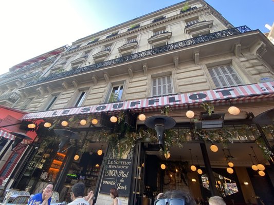 Le Soufflot by null