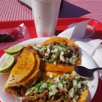 Taco Taco - 2 tacos de birria, one taco dorado de birria, and medium consume without meat. All DELICIOUS! - Food Trucks Near Me - Avondale, Arizona