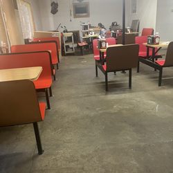 Ferguson's - Grab a table