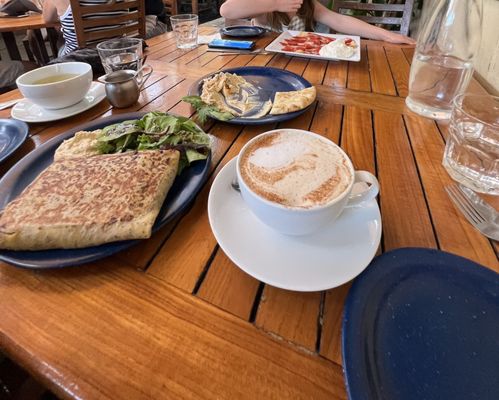 Café Des Amis by null