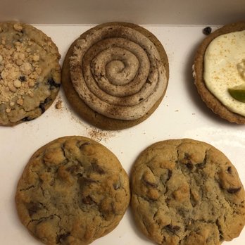 Crumbl - Ocean - Blueberry muffin, churro, key lime pie, and chocolate chip - Desserts Near Me - Ocean Township, New Jersey Crumbl - Ocean - Blueberry muffin, churro, key lime pie, and chocolate chip - Desserts Near Me - Ocean Township, New Jersey