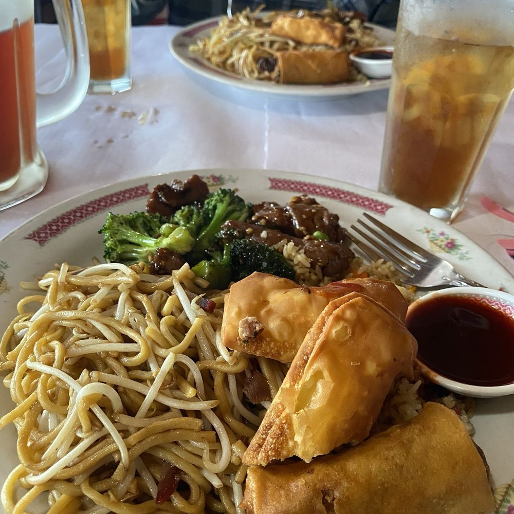 Pearl Palace - Beef and Beef with Broccoli - Chinese Near Me - Oakdale, California Pearl Palace - Beef and Beef with Broccoli - Chinese Near Me - Oakdale, California