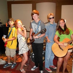 Globalsound Studio - Kids and teens love our music lessons and Academy of Rock program,
