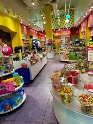 IT'SUGAR, 12485 N Main St, Rancho Cucamonga, CA 91730, US - MapQuest