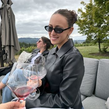 Compris Vineyard - Perfect scenery!! - Wineries Near Me - Newberg, Oregon Compris Vineyard - Perfect scenery!! - Wineries Near Me - Newberg, Oregon