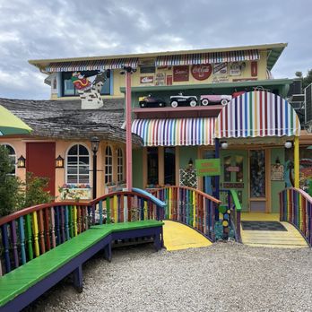 The Bubble Room - Desserts Near Me - Captiva, Florida