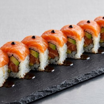 Makitto Sushi - Love me Salmon Roll - Sushi Bars Near Me - Mesa, Arizona Makitto Sushi - Love me Salmon Roll - Sushi Bars Near Me - Mesa, Arizona