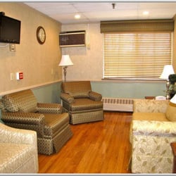 Ellis Rehabilitation & Nursing