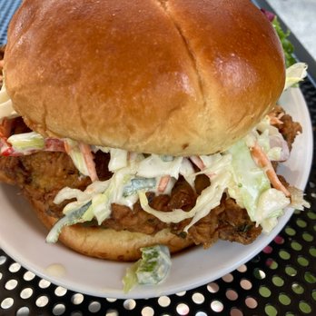 Hi-Lo Diner - Chicken sandwich - Diners Near Me - Minneapolis, Minnesota