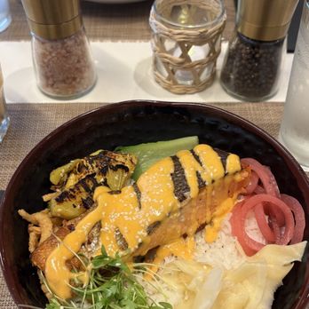 Native - Salmon rice bowl - Breakfast & Brunch Near Me - Los Angeles, California Native - Salmon rice bowl - Breakfast & Brunch Near Me - Los Angeles, California