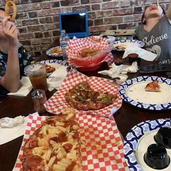Pizza Me - Pineapple and pepperoni and appetizers for the kids. - Pizza Near Me - San Jose, California Pizza Me - Pineapple and pepperoni and appetizers for the kids. - Pizza Near Me - San Jose, California