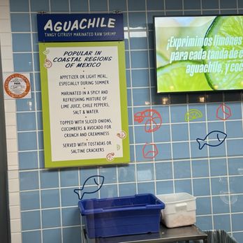 Mercado Gonzalez - They mix it in these blue containers and I've seen blue specs of plastic in my seafood - Mexican Near Me - Costa Mesa, California