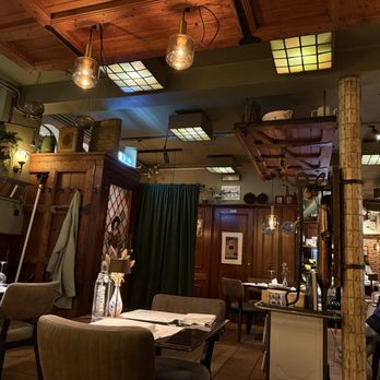 Spijshuis de Dis - Wonderfully decorated restaurant to enjoy a delicious Dutch meal. - Restaurants Near Me - Delft, ZH Spijshuis de Dis - Wonderfully decorated restaurant to enjoy a delicious Dutch meal. - Restaurants Near Me - Delft, ZH