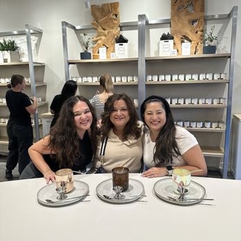 AURA Candle Bar - Great experience - Candle Stores Near Me - Chicago, Illinois