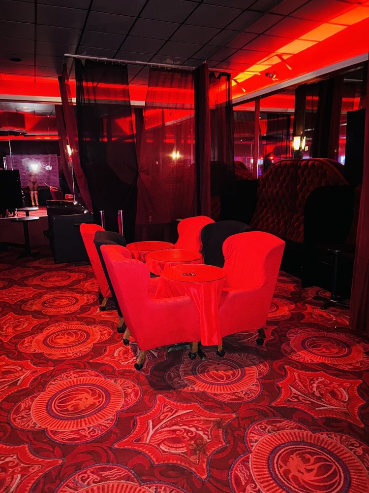 THE LANDING STRIP Updated September 2024 36 Photos & 31 Reviews 745 US 183, Austin, Texas