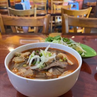 Saigon Bistro by null