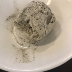 Sakura - Helado de ajonjolí negro
