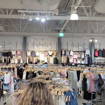 Q LUV - Area - Women's Clothing Near Me - Lakewood, California Q LUV - Area - Women's Clothing Near Me - Lakewood, California