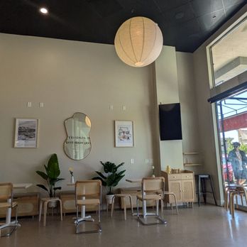 Oche Desserts - Spacious shop with cute aesthetic - Desserts Near Me - San Jose, California Oche Desserts - Spacious shop with cute aesthetic - Desserts Near Me - San Jose, California