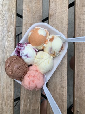 Big Spoon Creamery by null