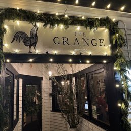 Beautiful and welcoming entrance! Beautiful and welcoming entrance!