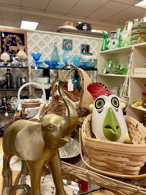 ANTIQUES MARKETPLACE by null