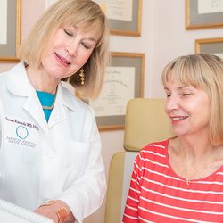 Aesthetic Arts Institute of Plastic Surgery - Dr. Susan Kaweski Consulting Patient - Expert La Mesa Plastic Surgeon Discusses Surgery Options. Top-Rated San Diego Cosmetic Procedures!