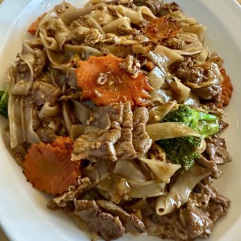 Thai Mango - Beef Pad See Ew (Thai Hot) - Thai Near Me - New Smyrna Beach, Florida Thai Mango - Beef Pad See Ew (Thai Hot) - Thai Near Me - New Smyrna Beach, Florida