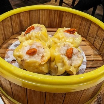 Tim Ho Wan - Hell's Kitchen - Steamed shrimp dumpling (har gow) - Dim Sum Near Me - New York, New York Tim Ho Wan - Hell's Kitchen - Steamed shrimp dumpling (har gow) - Dim Sum Near Me - New York, New York