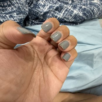 Professio Nails - Both hands at the tip of the nails are discolored from the grayish color to now like an almost brown color - Nail Salons Near Me - Waipahu, Hawaii Professio Nails - Both hands at the tip of the nails are discolored from the grayish color to now like an almost brown color - Nail Salons Near Me - Waipahu, Hawaii