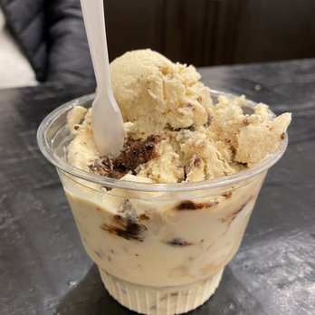 Brooker’s Founding Flavors Ice Cream - Abigail Adams smoked/salted bliss - Ice Cream & Frozen Yogurt Near Me - Vineyard, Utah Brooker’s Founding Flavors Ice Cream - Abigail Adams smoked/salted bliss - Ice Cream & Frozen Yogurt Near Me - Vineyard, Utah