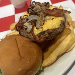 Bacon Cheeseburger and Fries Bacon Cheeseburger and Fries